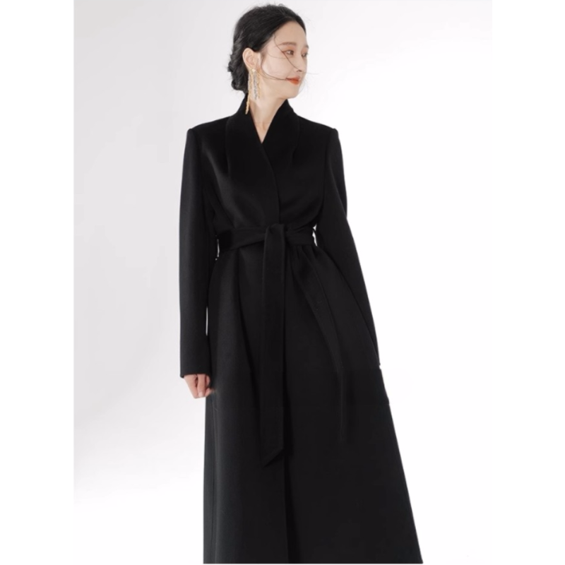 Slim Straight-Shouldered Cashmere Coat