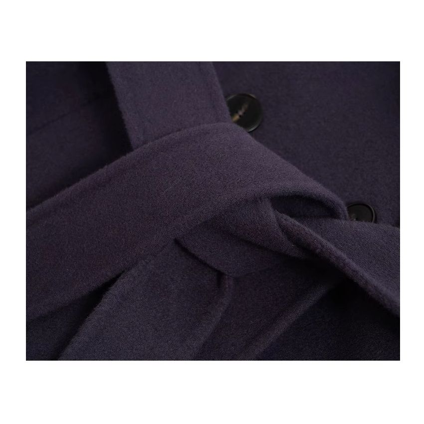 Long pure wool coat with a suit collar